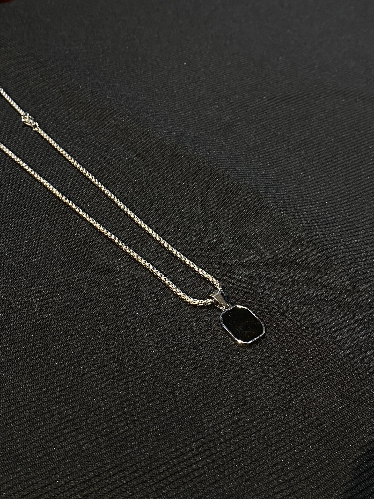 BLACK STONE CHAIN