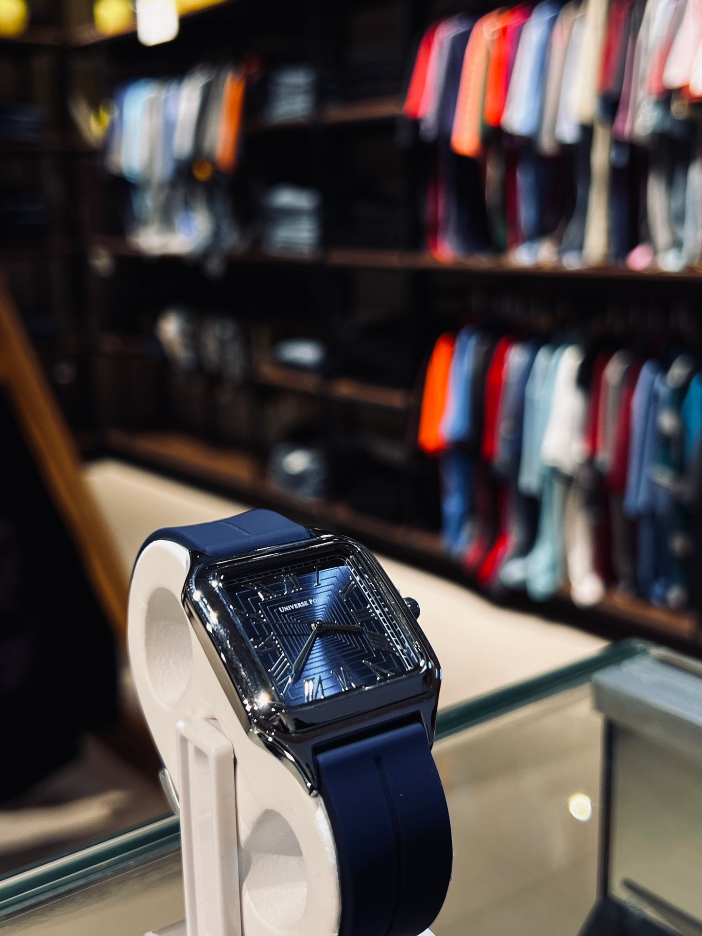 UNIVERSE POINT (MAGNETIC STRAP)