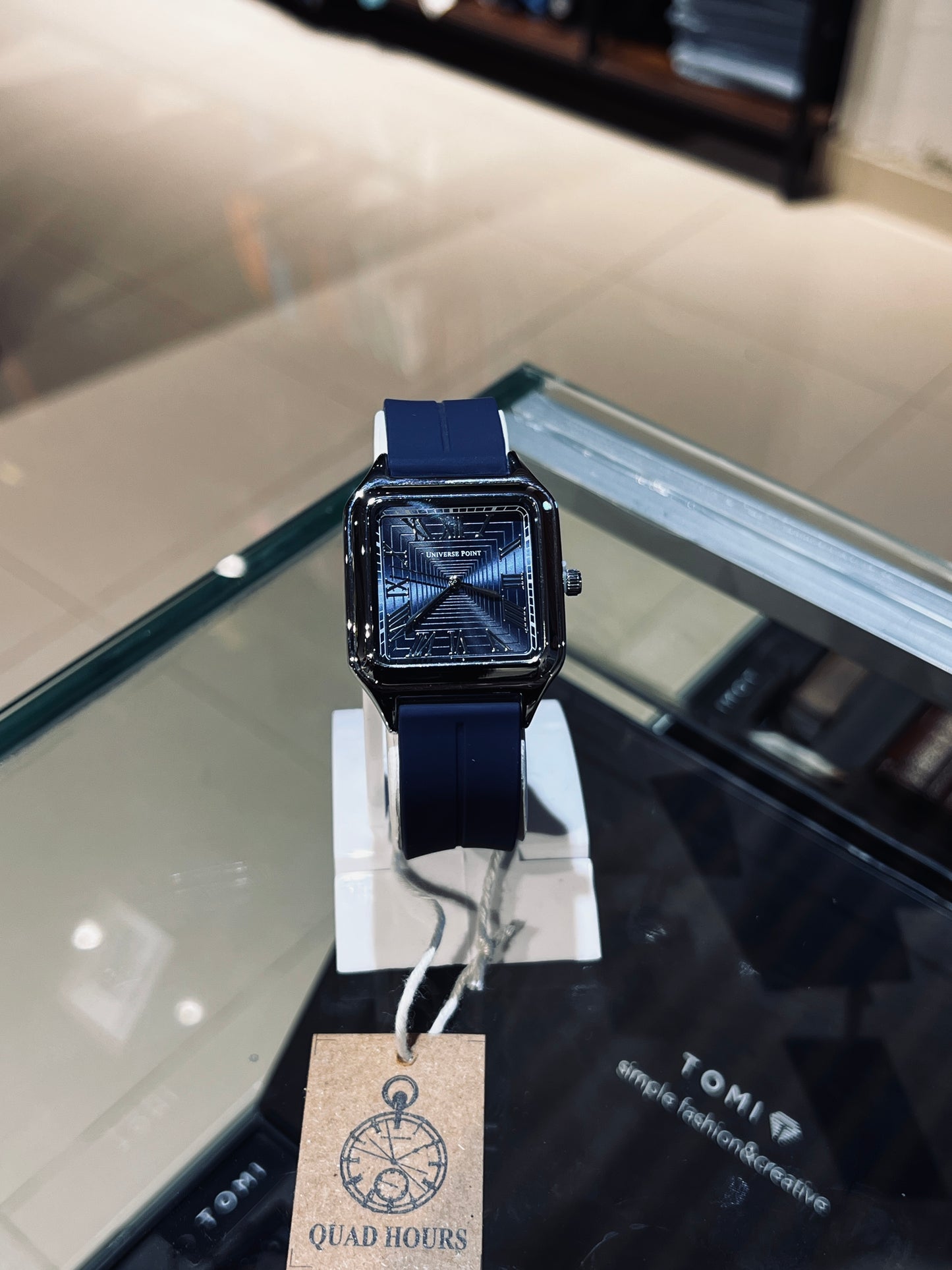UNIVERSE POINT (MAGNETIC STRAP)