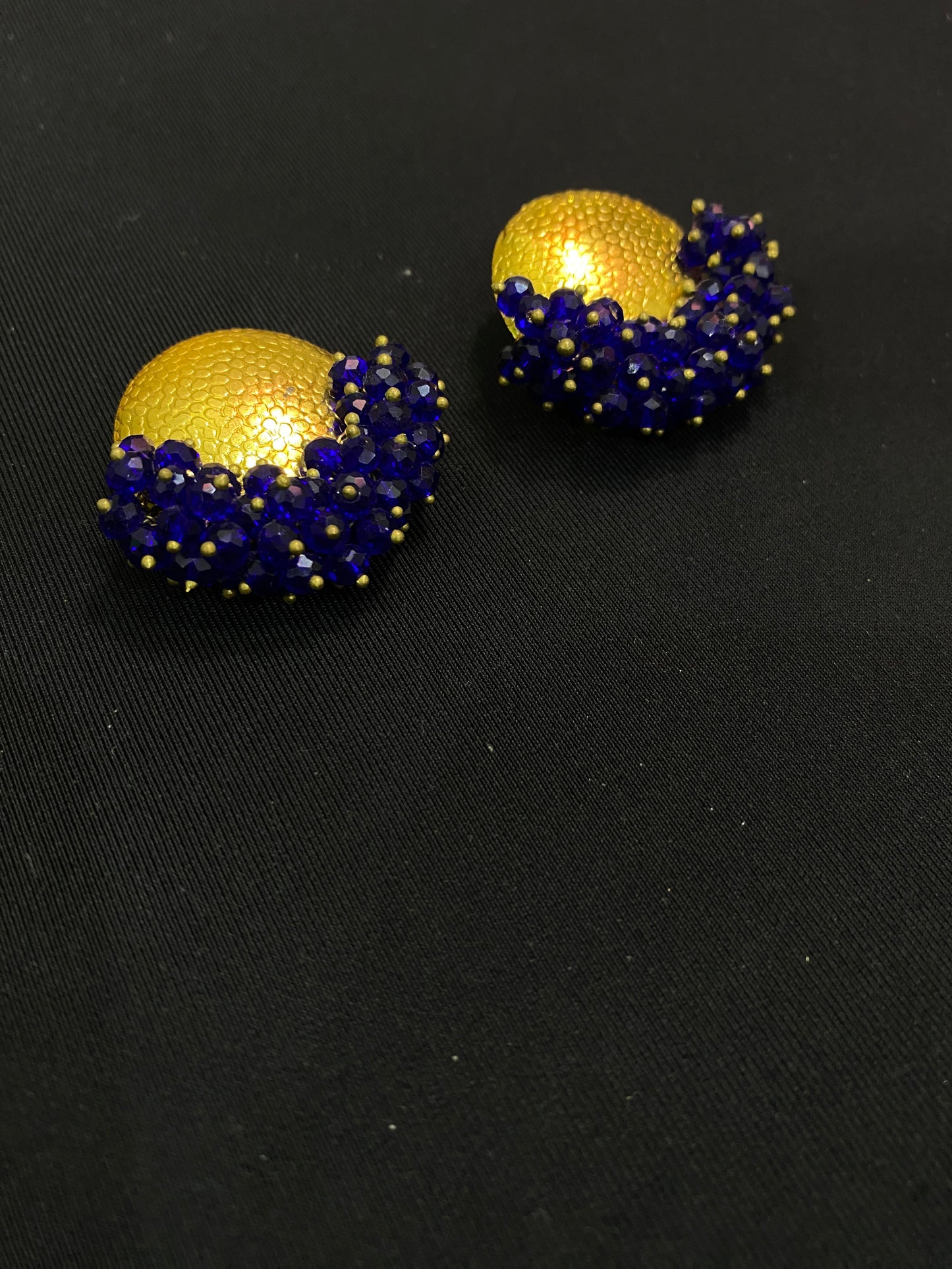 SWIRL EARRINGS