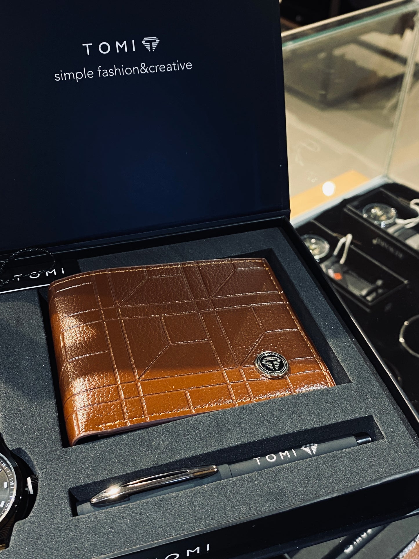TOMI GIFTBOX
