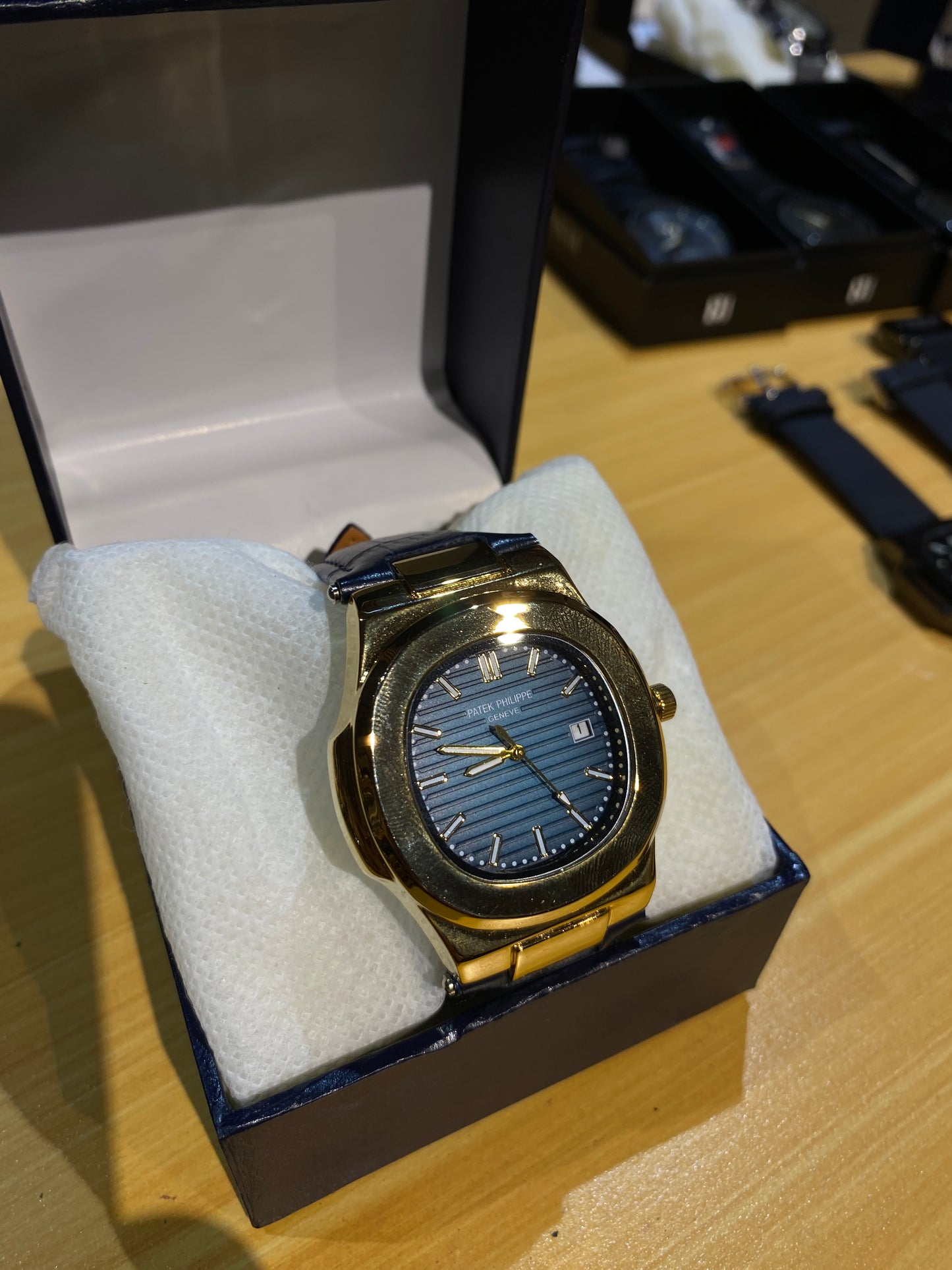 PATEK PHLIPPE GENEVE (GOLD BLUE DIAL)