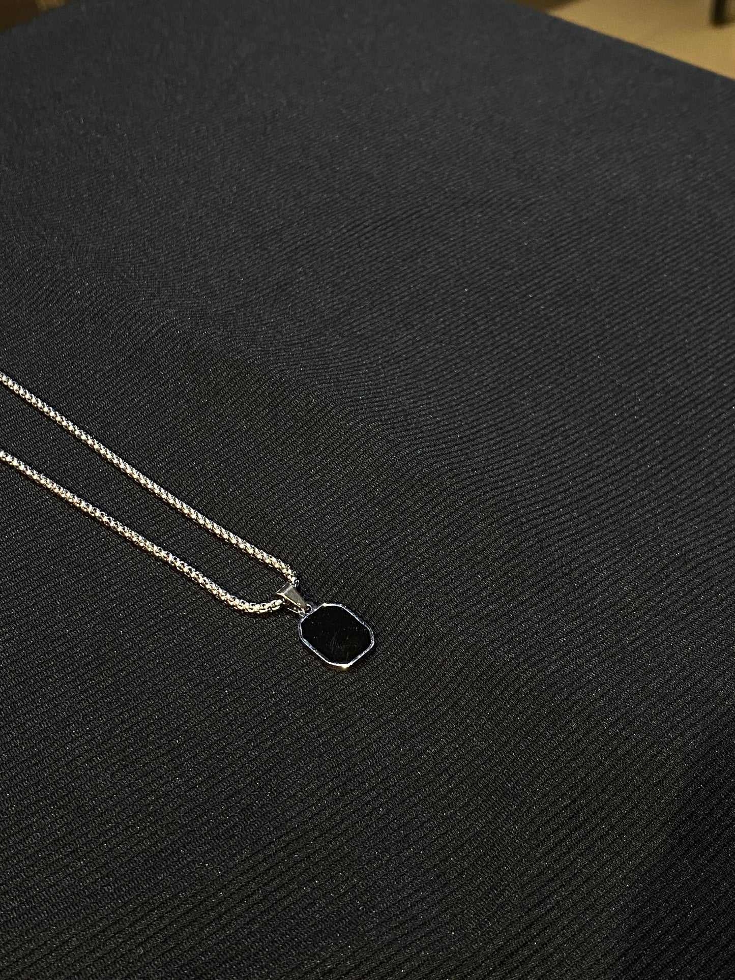 BLACK STONE CHAIN