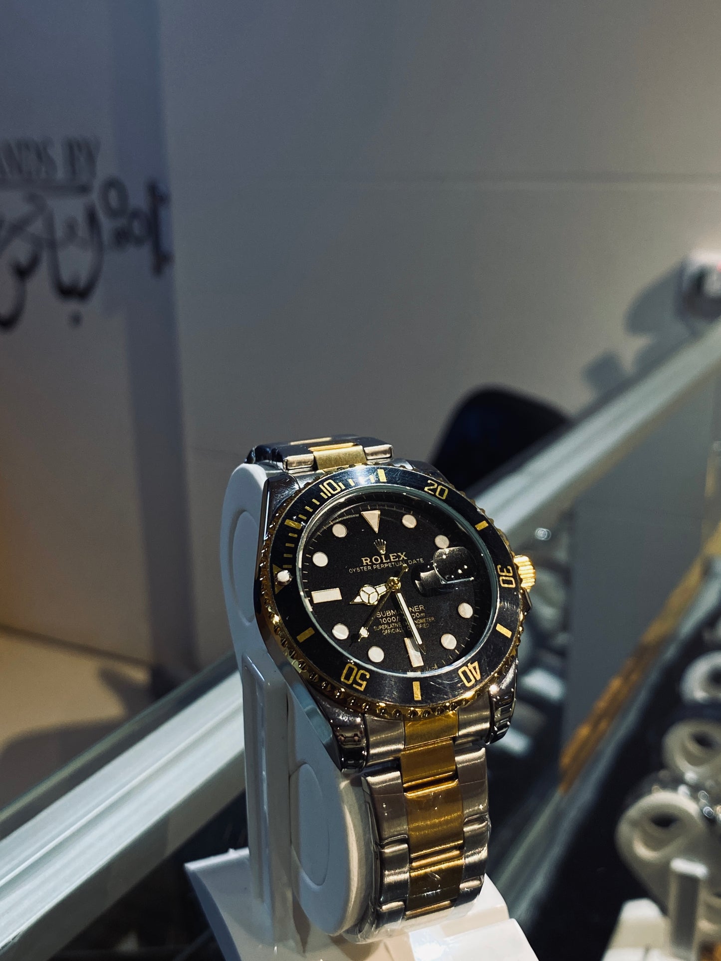 ROLEX (BLACK GOLD DIAL)